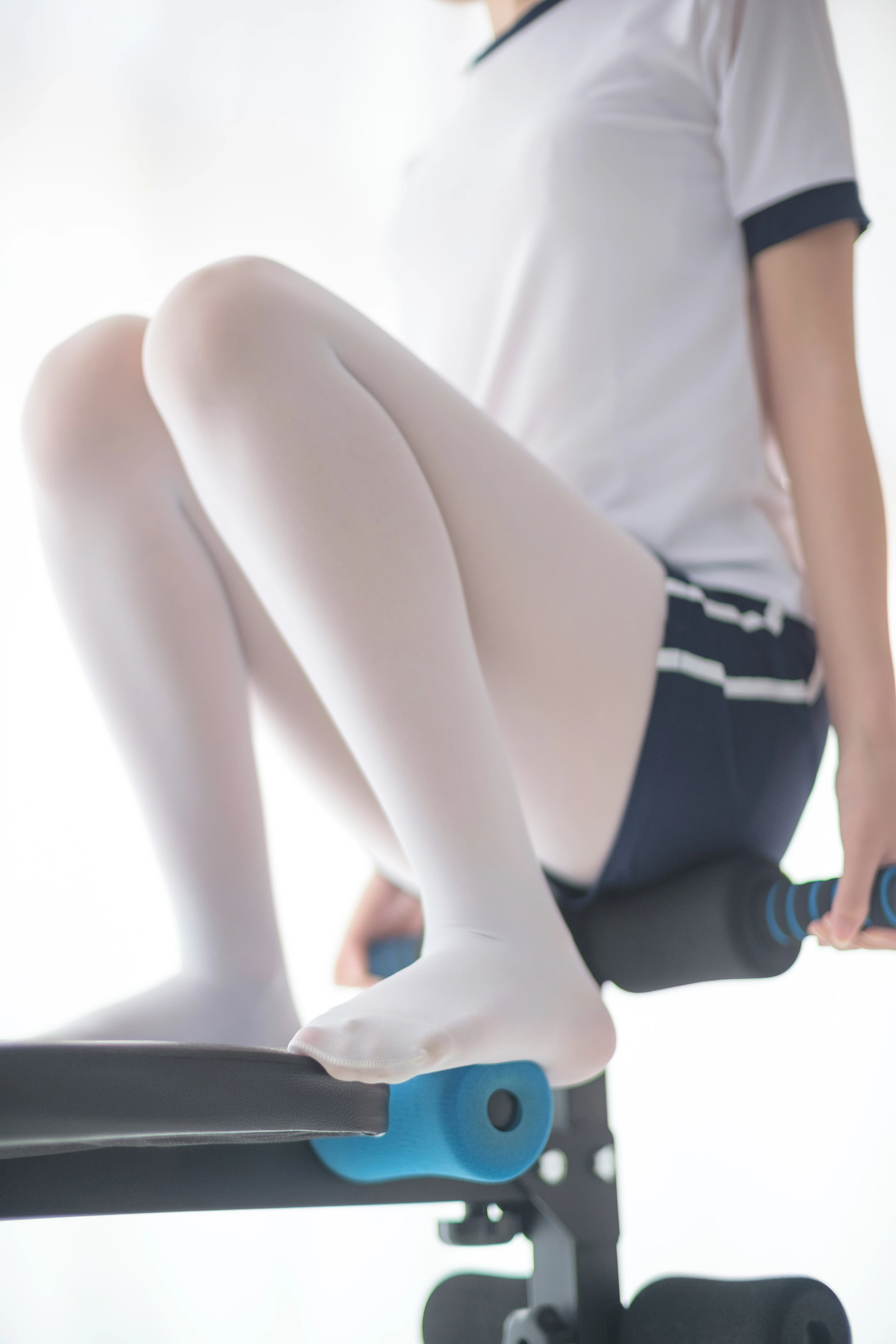 森萝财团 [R15-013] 白丝运动少女 [85P]插图